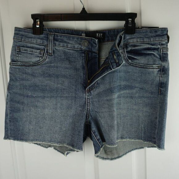New Kut from the Kloth Gidget Mid-Rise Raw Hem Jean Shorts size 12 - Picture 10 of 13